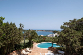 [PORTO CERVO CENTRO]VILLA CON PISCINA E PRIVACY E VISTA